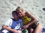 Ulrike Jurk und Jana Müller (vor der Finalniederlage)
Größe: 640 x 480, 59281 Byte
Urheber: active beach e.V.