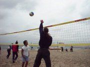 Willy beim Angriff
Gre: 640 x 480, 59781 Byte
Urheber: active beach e.V.