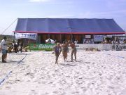 Partyzelt
Gre: 832 x 624, 101299 Byte
Urheber: active beach e.V.