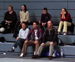 Und da sind sie, unsre treuen Fans, extra von weit her mitgereist :-))))(+Stefan hinter der Cam)
Größe: 600 x 498, 66392 Byte
Urheber: Heike Grevsmühl
