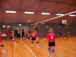 Janas Angriff ging wohl grad in den Block der Greifswalderinnen - da war aber echt der Wurm drin...Zum Glück hat es dann am Spielende auch bei ihr - trotz Daumenverletzung - wieder geklappt :-)
Gre: 600 x 450, 39166 Byte
Urheber: Heike Grevsmühl