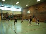 Hmm naja... Hier spielen wir gegen Greifswald, 1.Satz, Katja grad im Angriff, Jule, Annie, Susi, Heike und Franzi fiebern mit.
Gre: 600 x 450, 38523 Byte
Urheber: Heike Grevsmühl