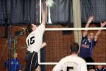 Fabi im Angriff [foto s.t.]
Gre: 600 x 400, 38783 Byte
Urheber: Stephan Kubisch