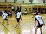 Reskalator mit Steckschuss. Das Novum: alle 6 Spieler in der Zone.