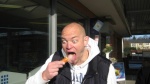sofort auswechseln!
Gre: 448 x 252, 37474 Byte
Urheber: Arne Schreiber