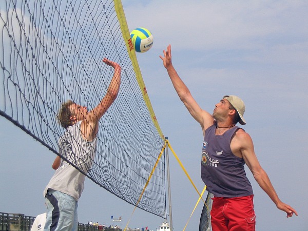 VMV-Bildergalerie: Luftduell: Bulle vs. Bene